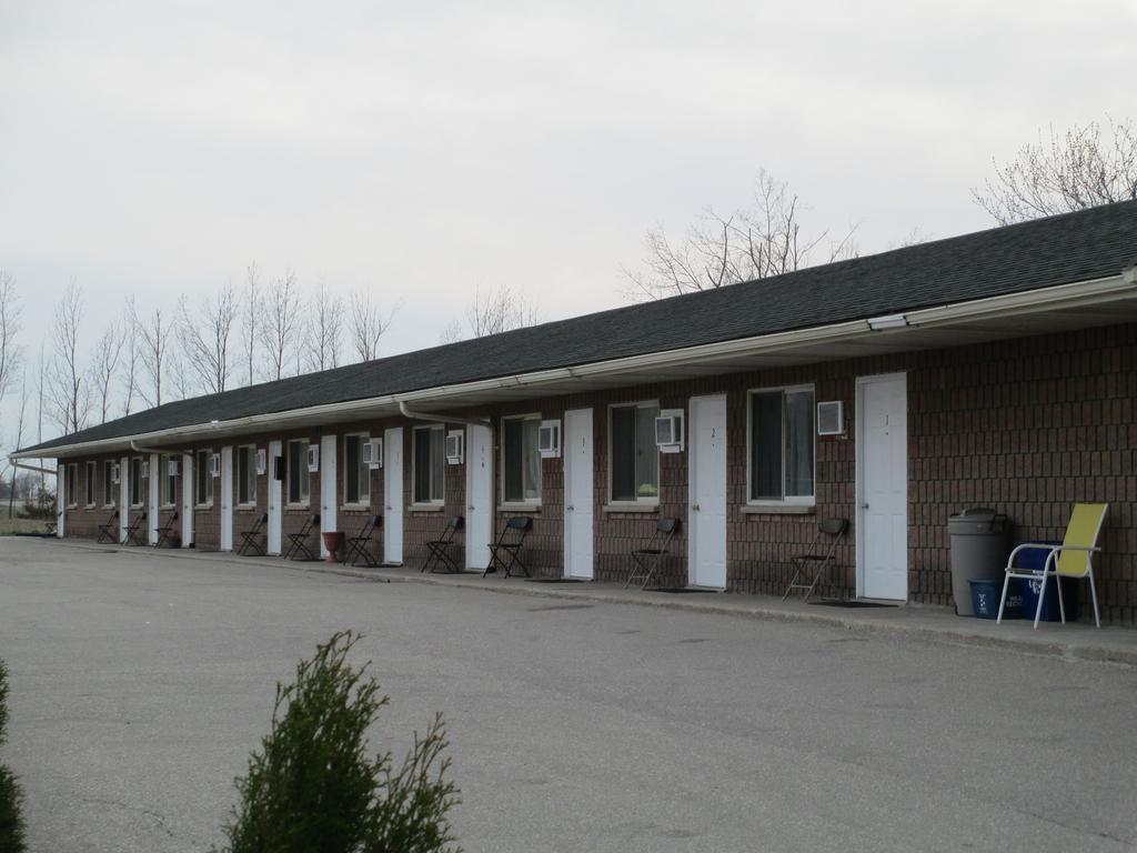 Newburg Inn Motel New Hamburg Εξωτερικό φωτογραφία
