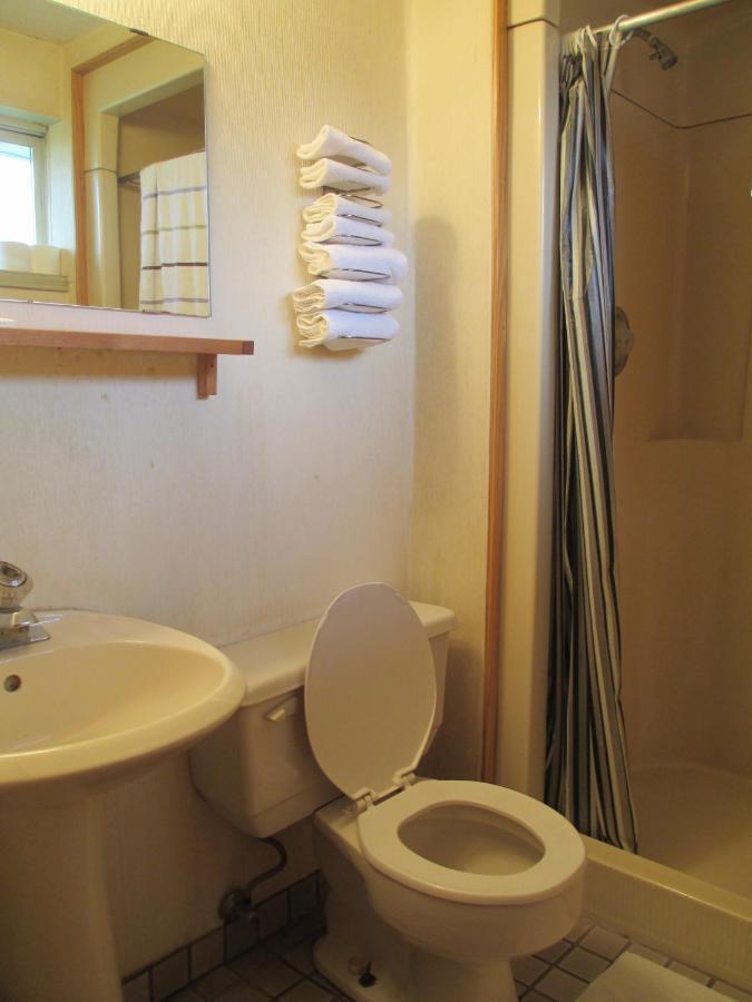 Newburg Inn Motel New Hamburg Εξωτερικό φωτογραφία